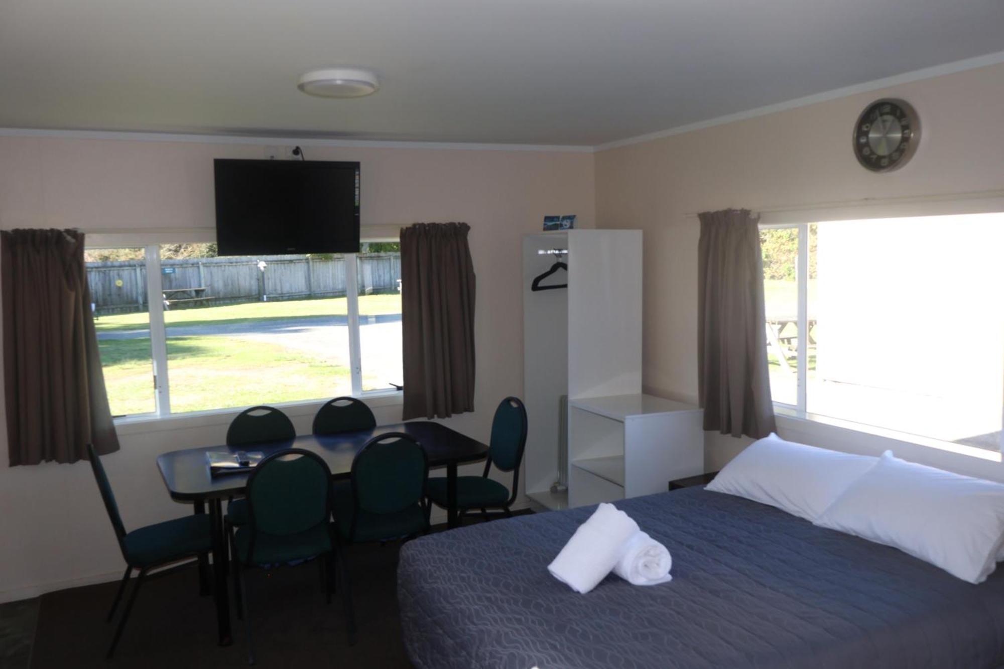 Pohara Beach Top 10 Holiday Park Εξωτερικό φωτογραφία